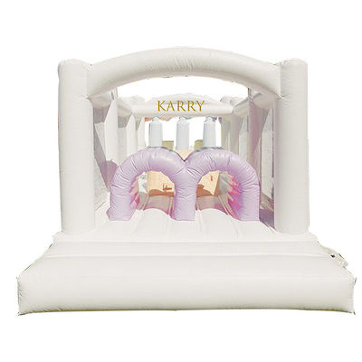 Kinderfeest opblaasbare hindernisbaan met baby uitsmijter in levendige kleuren