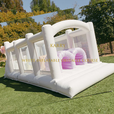 Kinderfeest opblaasbare hindernisbaan met baby uitsmijter in levendige kleuren