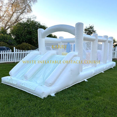 Kinderfeest opblaasbare hindernisbaan met baby uitsmijter in levendige kleuren