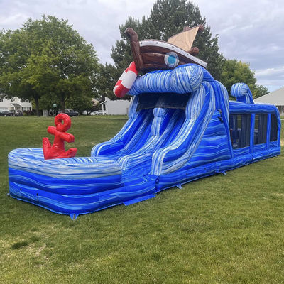 Gepersonaliseerd logo Acceptabel kleine boot opblaasbare obstakelbaan Bouncy Castle voor de lol