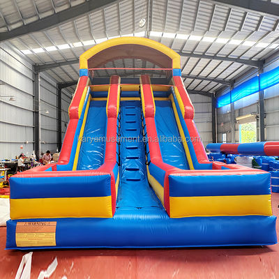 Opblaasbare spelletjes voor kinderen Verhuur voor commerciële feesten PVC-opblaasbare waterglijbaan met dubbele baan