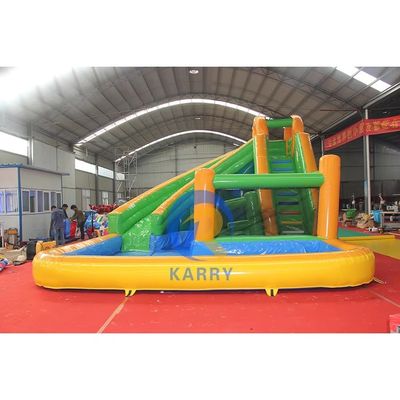 PVC-materiaal Kinderspeletje Buiten Kleine opblaasbare waterpark Spellen met en 5-10 passagiers