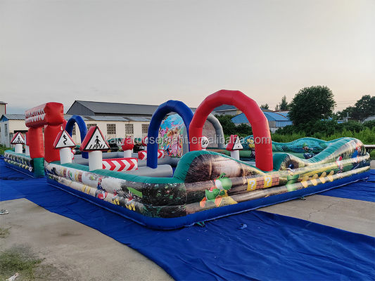 Kinders favoriete commerciële maat grote opblaasbare go kart baan voor sportspellen voor kinderen
