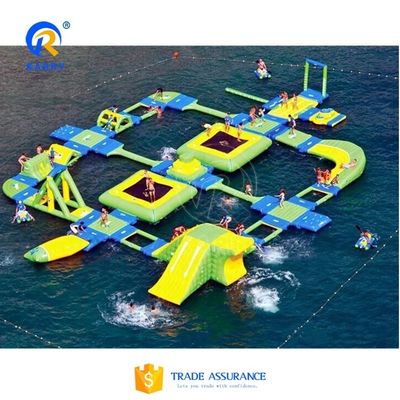 Commercieel waterpark Drijvende apparatuur Opblaasbaar waterpark met digitaal drukwerk
