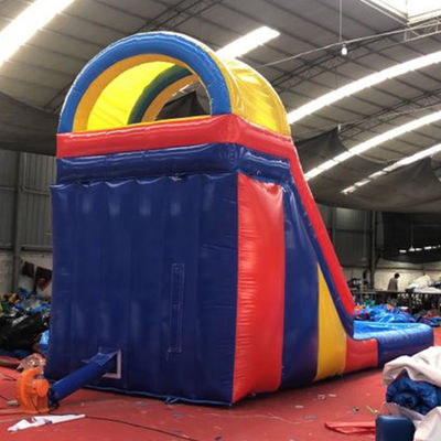 EN14960 Gecertificeerde populaire opblaasbare waterglijcombo met dipcurve en wildsplash