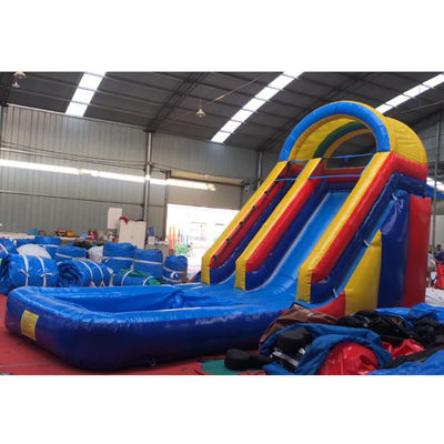 EN14960 Gecertificeerde populaire opblaasbare waterglijcombo met dipcurve en wildsplash