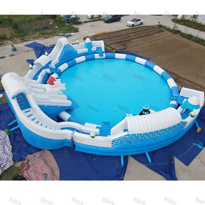 Maximale capaciteit 100-500 kg Groot sneeuwkoninkrijk opblaasbaar waterpark met zwembad en glijbanen