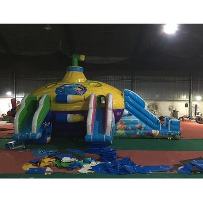Persoonlijke kleur Kasteelkoepel opblaasbaar waterpark Onderzeeër Water mobiel landpark