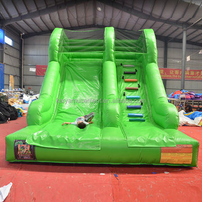 Maximale capaciteit 100-500 kg opblaasbare kleine glijbaan waterpark voor kinderen