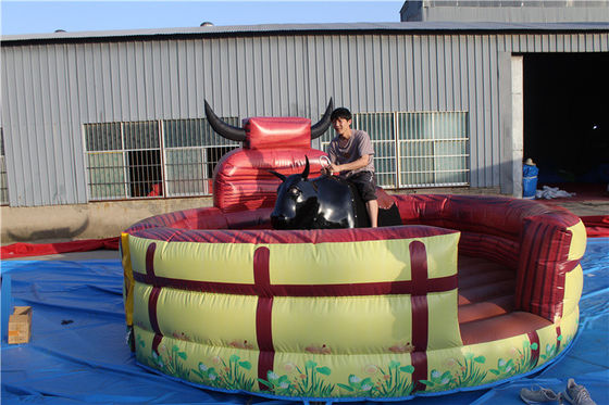 Draagbare opblaasbare mechanische rodeo stier voor pretpark Spanning en avontuur