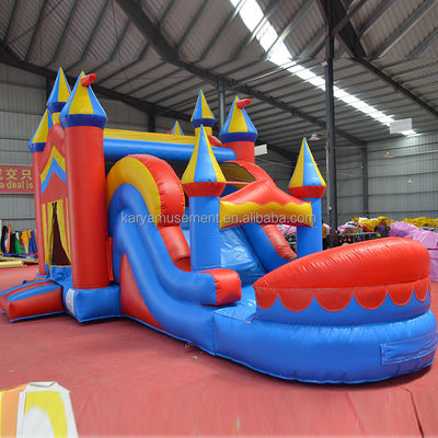 Commercieel Macaron-thema opblaasbaar springhuis met glijbaan en blazer