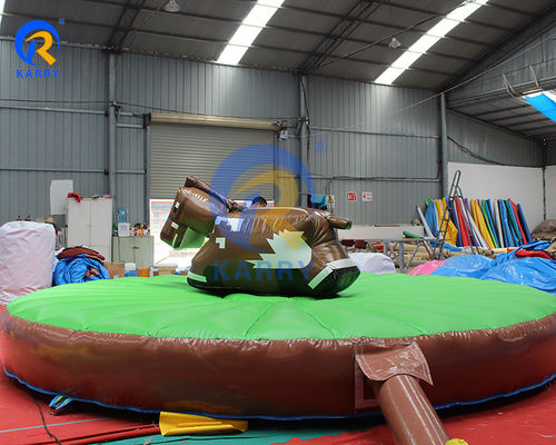 Commerciële Bouncy Mechanical Rodeo Bull Riding Machine Opblaasbare Stierrij voor volwassenen