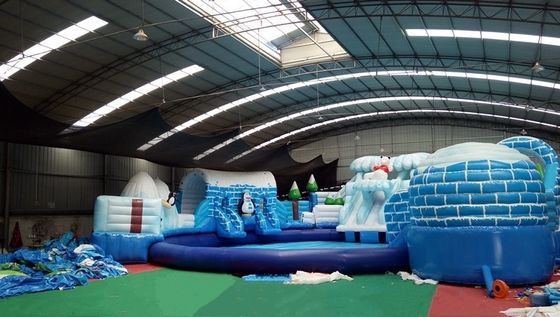 Oversize zwembad Moonwalk opblaasbaar waterpark voor kinderen en volwassenen IJsbeer waterglijbaan