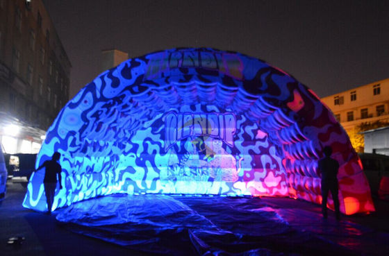 Outdoor speeltuin Kleurrijke Led opblaasbare tunnel-toegangstent voor evenementen