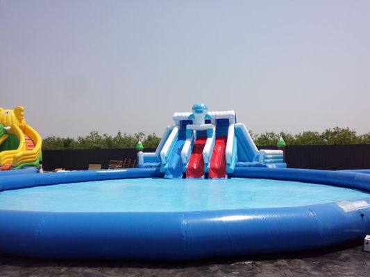 Ontwerp van duurzame opblaasbare waterslide en zwembad voor kinderentertainment