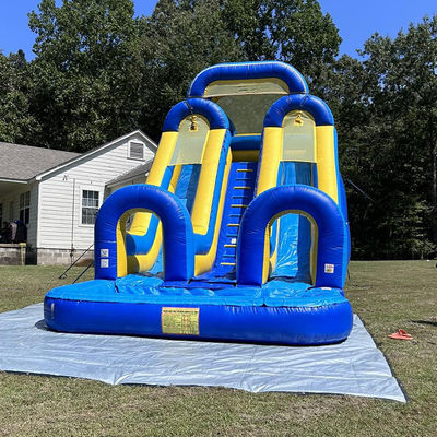 Grote kinderen Splash Pool Fun PVC Double Lane Waterglijbaan opblaasbaar met aangepaste grootte