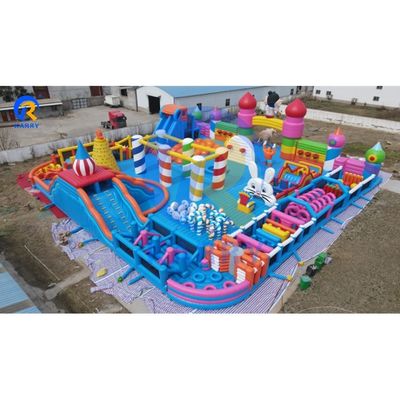 Buitenopblaasbaar pretpark voor kinderen