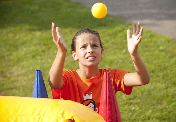 Draagbare commerciële PVC opblaasbare hoverball race spel voor grappig interactief carnaval