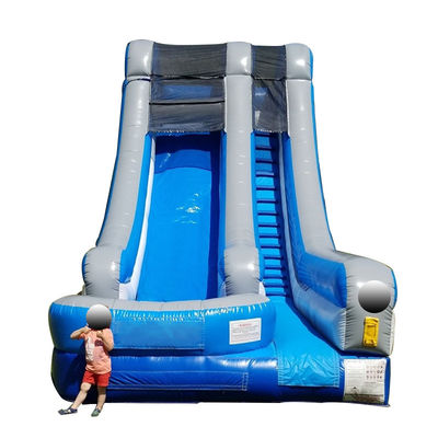 Blauwe PVC opblaasbare commerciële waterslide met zwembad en spannend ontwerp