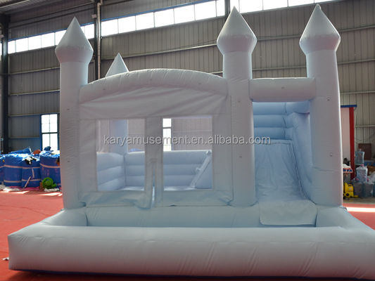 Gepersonaliseerde kleur Draagbare bruiloft Bounce House Combo Glijbaan en Ball Pit voor kinderen