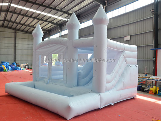 Gepersonaliseerde kleur Draagbare bruiloft Bounce House Combo Glijbaan en Ball Pit voor kinderen