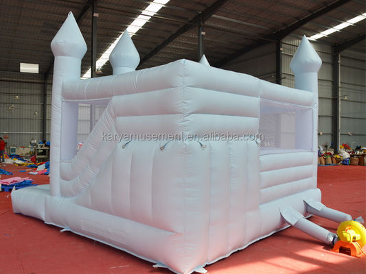 Gepersonaliseerde kleur Draagbare bruiloft Bounce House Combo Glijbaan en Ball Pit voor kinderen
