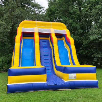 Zee/lucht/expressvervoer PVC gele waterglijbaan opblaasbaar met 2 glijbanen en 2 zwembaden