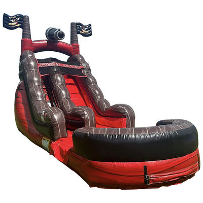 Vermaakwaterparkapparatuur Piratenwaterglijbaan opblaasbaar met zwembad PVC commercieel