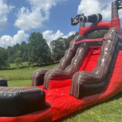 Vermaakwaterparkapparatuur Piratenwaterglijbaan opblaasbaar met zwembad PVC commercieel