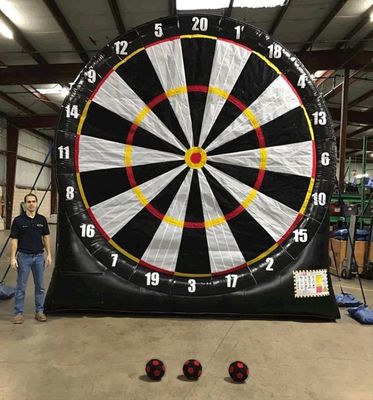 14 leeftijdscategorie Reuzenopblaasbare Darts Interactief sportspel met EN14960-certificering