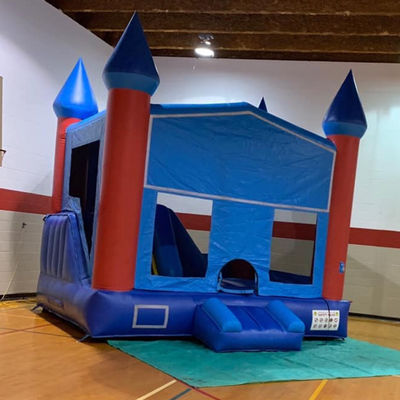 Op maat gemaakte kleuren Kleine Blauwe Kasteel PVC opblaasbaar springhuis met binnenglijbaan