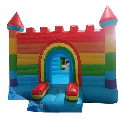 Regenboogopblaasbaar springkasteel PVC-trampoline met blazer