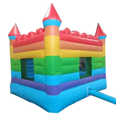 Regenboogopblaasbaar springkasteel PVC-trampoline met blazer