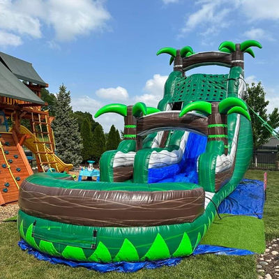 Grote commerciële opblaasbare waterslide met zwembad in geel gestreepte ontwerp