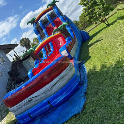 Verlengde dubbele glijbaan Rode opwindende opblaasbare combo springkasteel voor waterpark