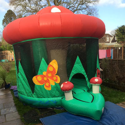 Kleine commerciële PVC champignon huis kasteel opblaasbare springhuis voor 14 jaar op