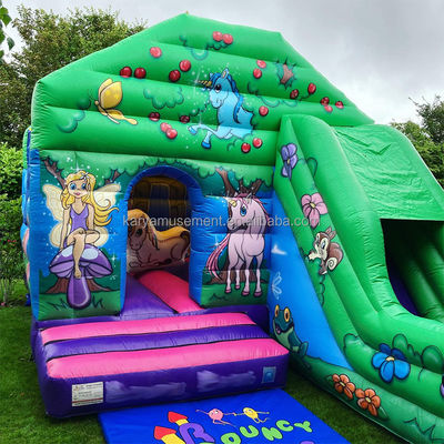 Ervaar de spanning Commercieel opblaasbaar kasteel met waterslider voor familiefeest