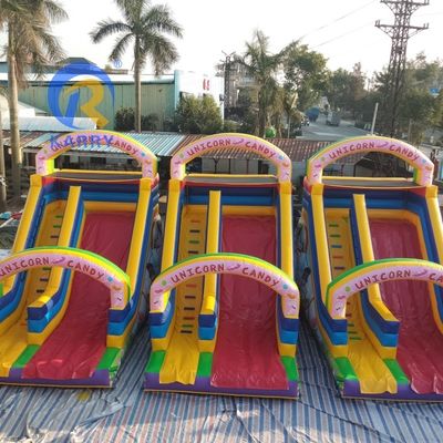 Buiten PVC opblaasbare waterglijbaan uitsmijter kasteel voor kinderen en volwassenen springhuis