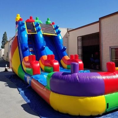 Klantgrootte Fancy opblaasbare waterglijbaan met brede glijbaan en waterbad