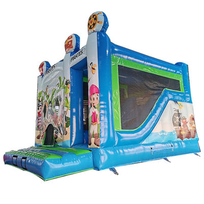 Gepersonaliseerde kleur Commercieel PVC Piraten thema opblaasbaar springkasteel met droge glijbaan