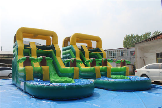 Commercieel PVC opblaasbaar springhuis en droog glijbaan voor feestverhuur binnenshuis 8x3x5m