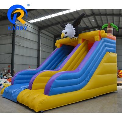 Maximale capaciteit 100-500 kg Mini Little Angry Eagle opblaasbare waterslide voor zomerplezier