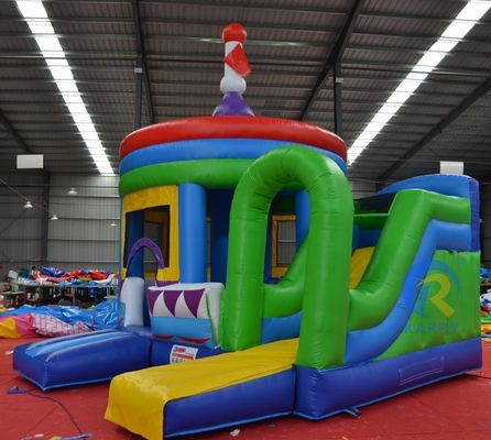 Draagbaar cilindrisch PVC springkasteel met zijglijbaan en opblaasbare koepel De ultieme feestbeleving