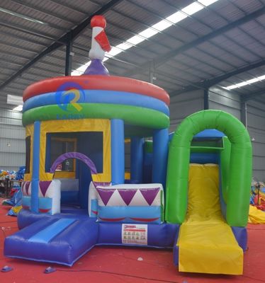 Draagbaar cilindrisch PVC springkasteel met zijglijbaan en opblaasbare koepel De ultieme feestbeleving
