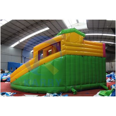 Toegestane passagiers 5-10 Kinderen kunnen genieten van deze populaire opblaasbare waterslide