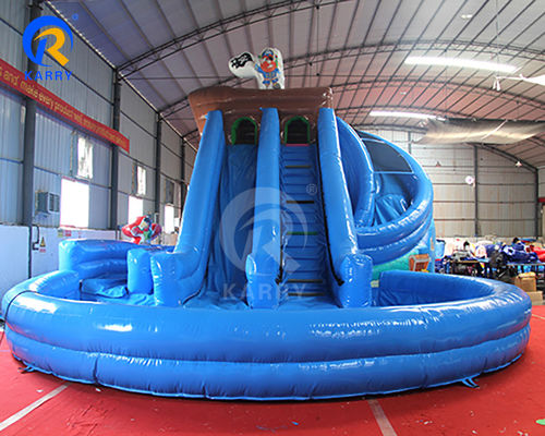 Outdoor Entertainment Grote opblaasbare waterslide met piratenthema voor kinderfeestjes