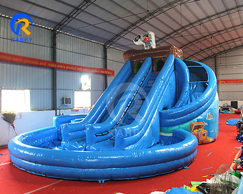 Outdoor Entertainment Grote opblaasbare waterslide met piratenthema voor kinderfeestjes