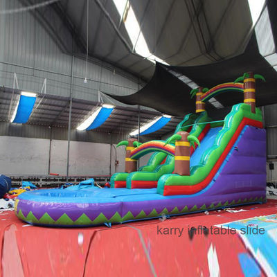 Persoonlijke tuin opblaasbare waterslide en trampoline voor kinderen Zwem avontuur