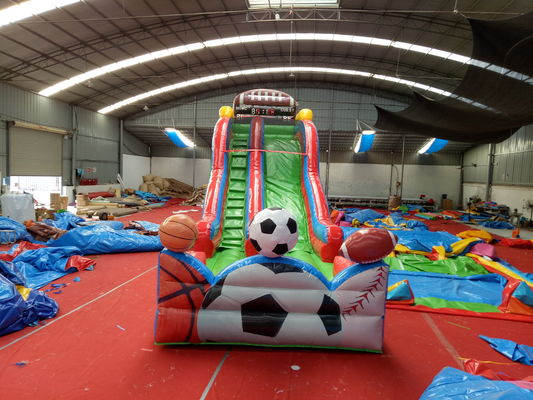 Commerciële opblaasbare basketbal sport games water zwembad glijbaan voor kinderen en volwassenen