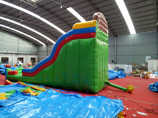 Commerciële opblaasbare basketbal sport games water zwembad glijbaan voor kinderen en volwassenen